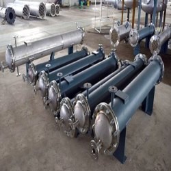 What are the different types of shell and tube heat exchangers?